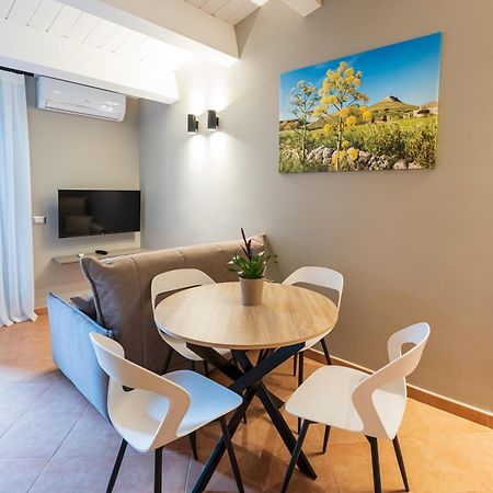 Arcolobello B&B Aparthotel Корато Екстер'єр фото